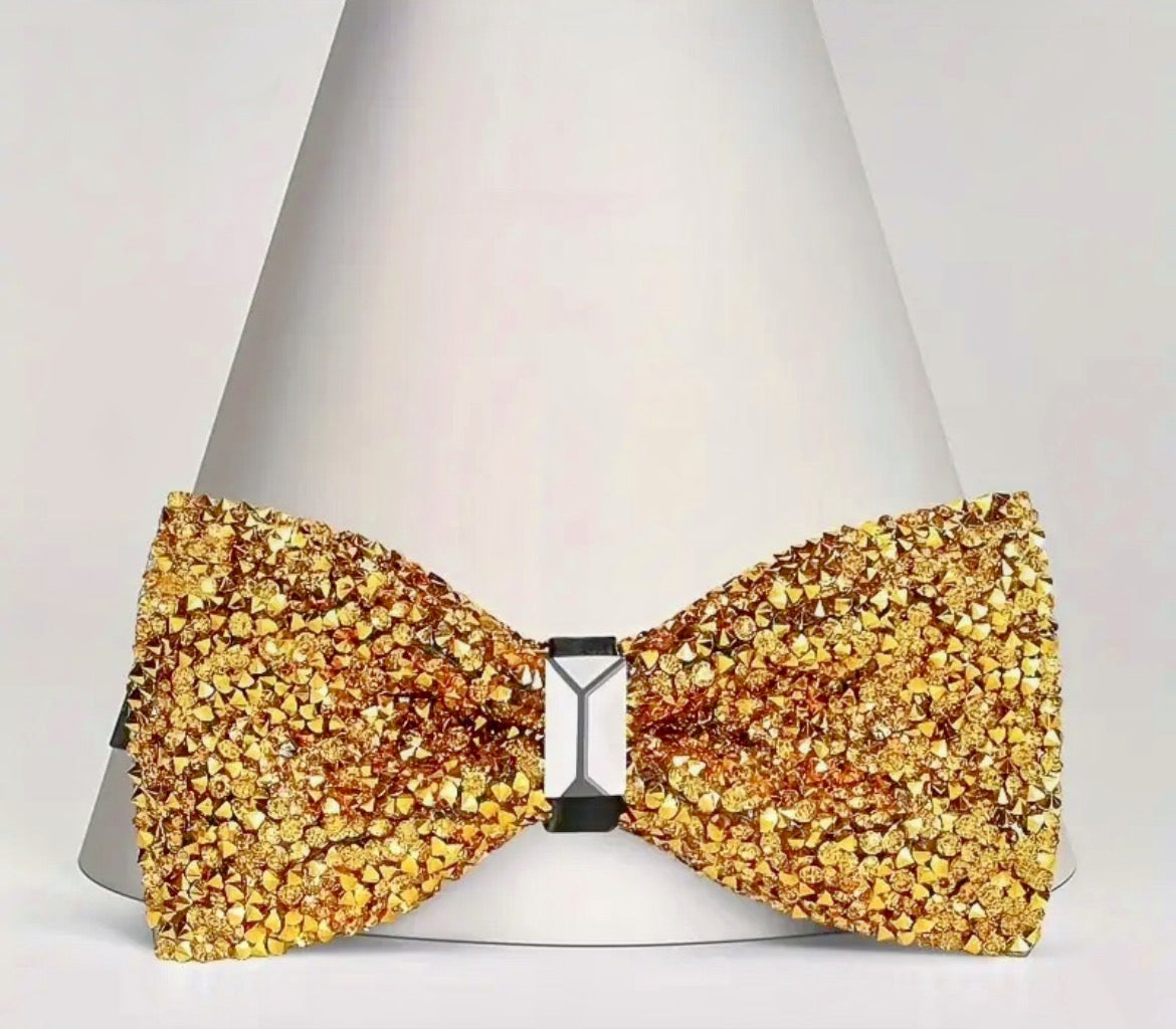 Pajarita de moda con diamantes de imitación