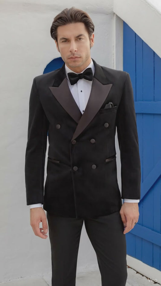 Traje de terciopelo cruzado